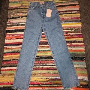 NWT Revice Denim Ex-Boyfriend Tommy Wash jean